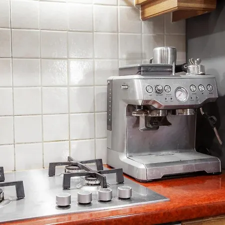 Romantic Rooftop Penthouse アパート *